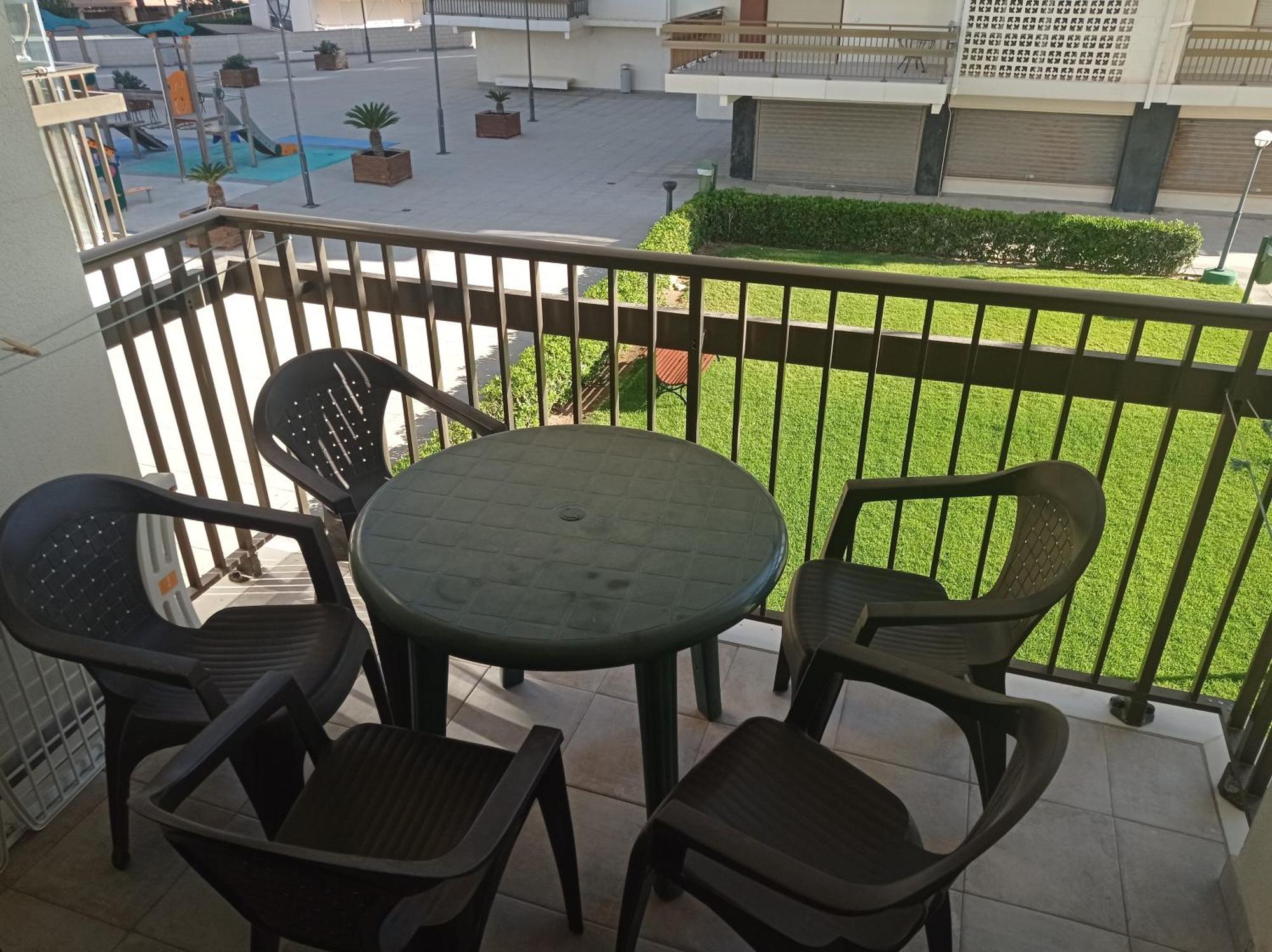 Manila Solo Familias Serviplaya กันดิอา ภายนอก รูปภาพ